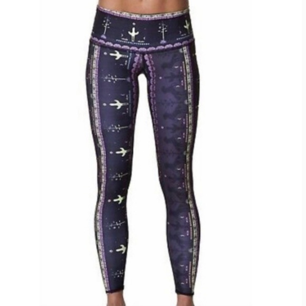 Teeki Wild And Free Western Print Leggings Sz M